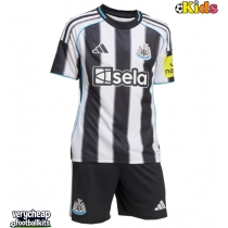 Newcastle United Replica Home Minikit 2025-26 Short Sleeve (+ pants)